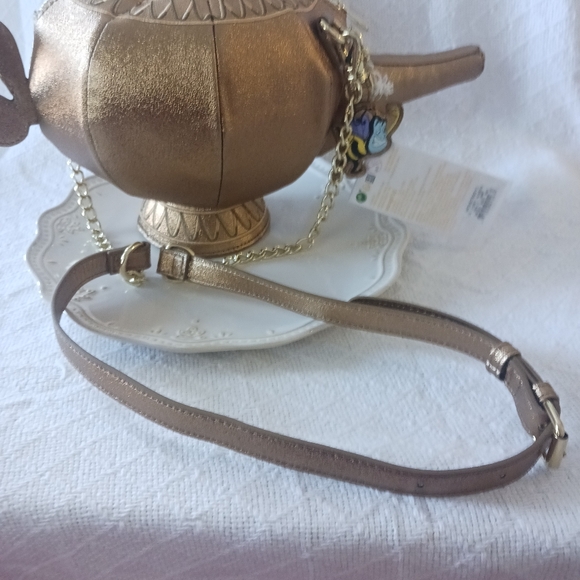 Stitch Shoppe by Loungefly × Disney Aladdin Genie Lamp Crossbody Bag - Picture 12 of 16